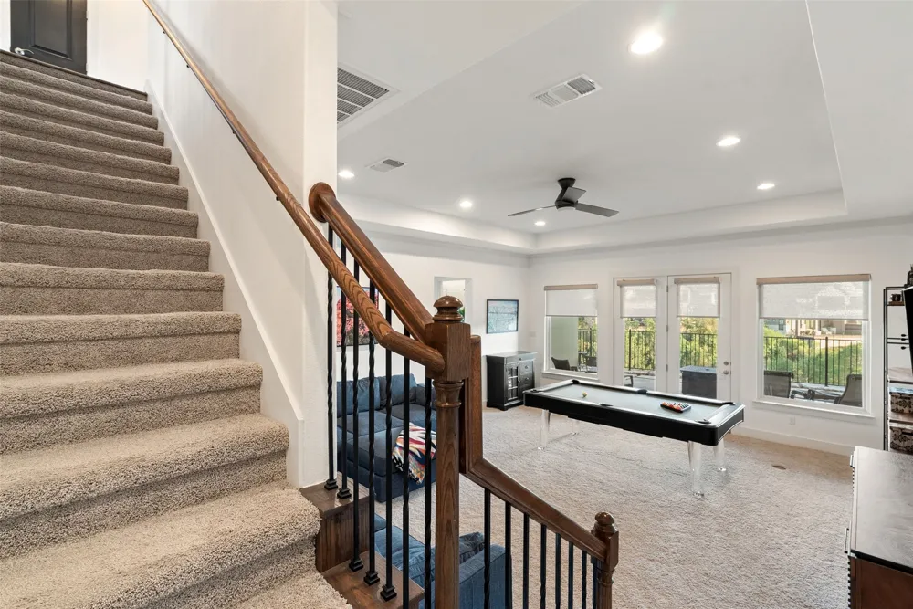 202 Marina View Way #8B Lakeway, TX 78734