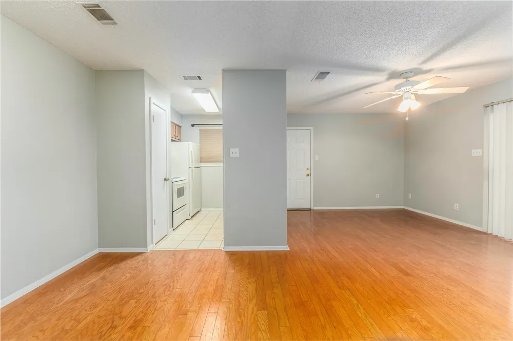 6903 Deatonhill Drive #28 Austin, TX 78745