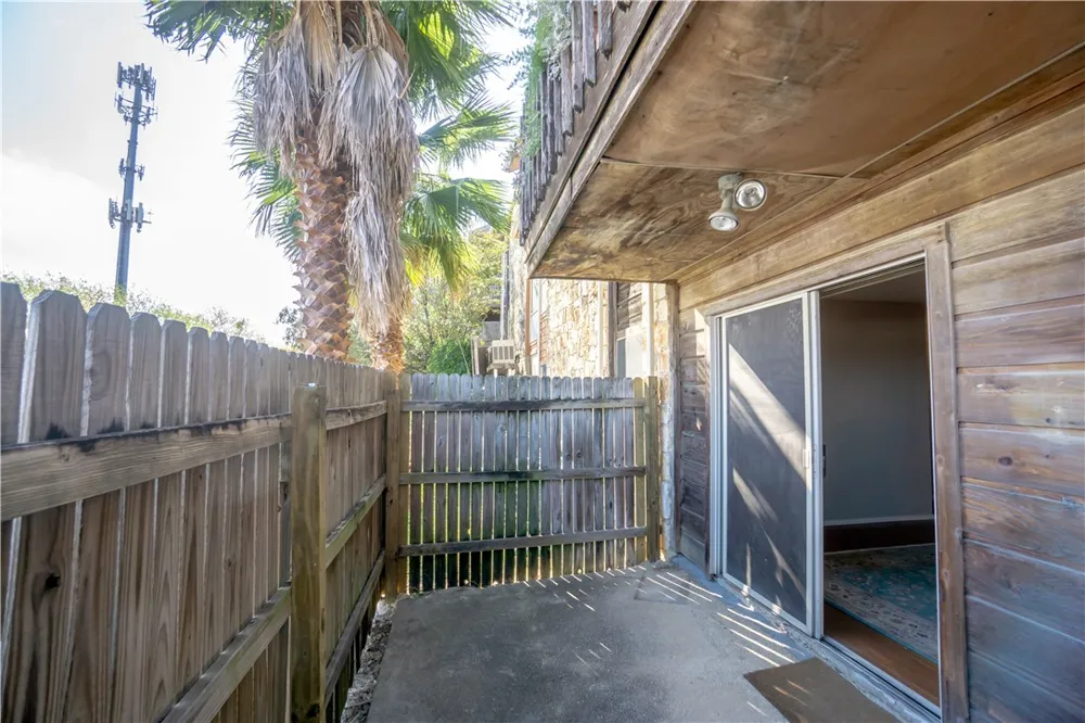 6903 Deatonhill Drive #28 Austin, TX 78745