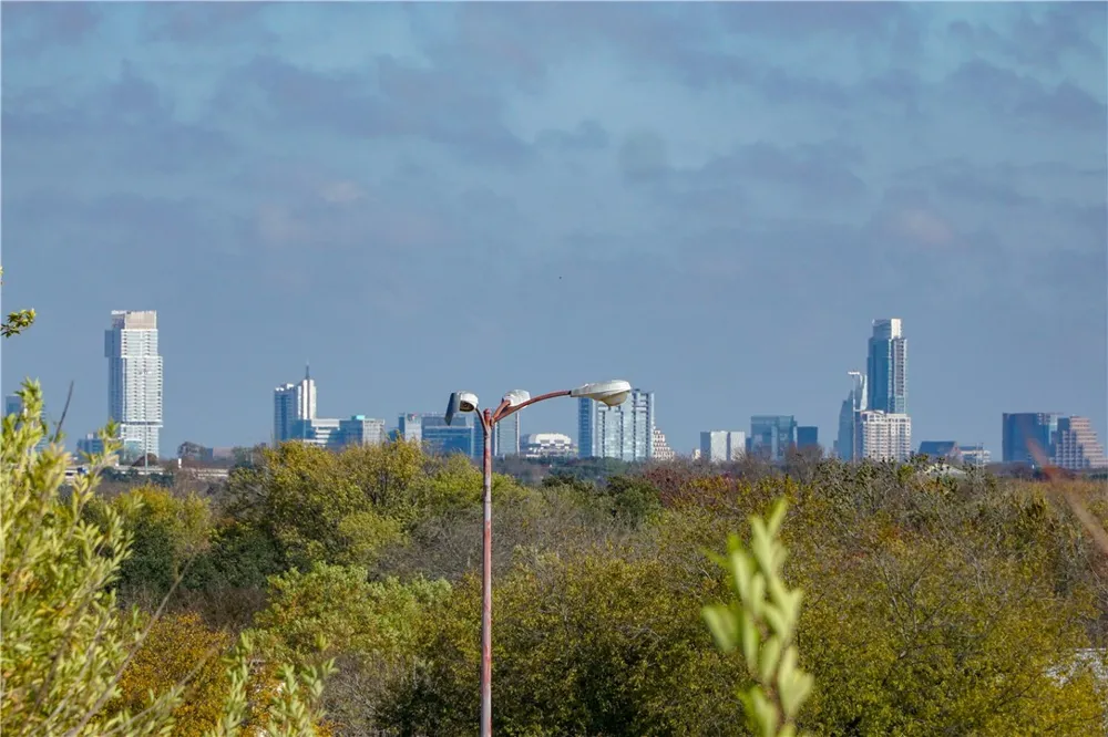 6903 Deatonhill Drive #28 Austin, TX 78745