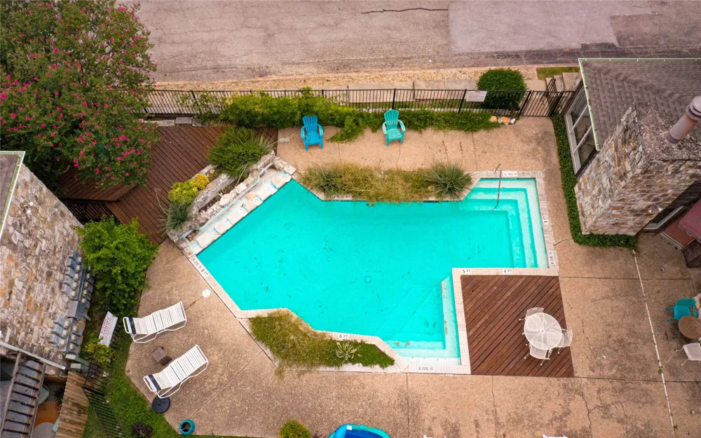 6903 Deatonhill Drive #28 Austin, TX 78745