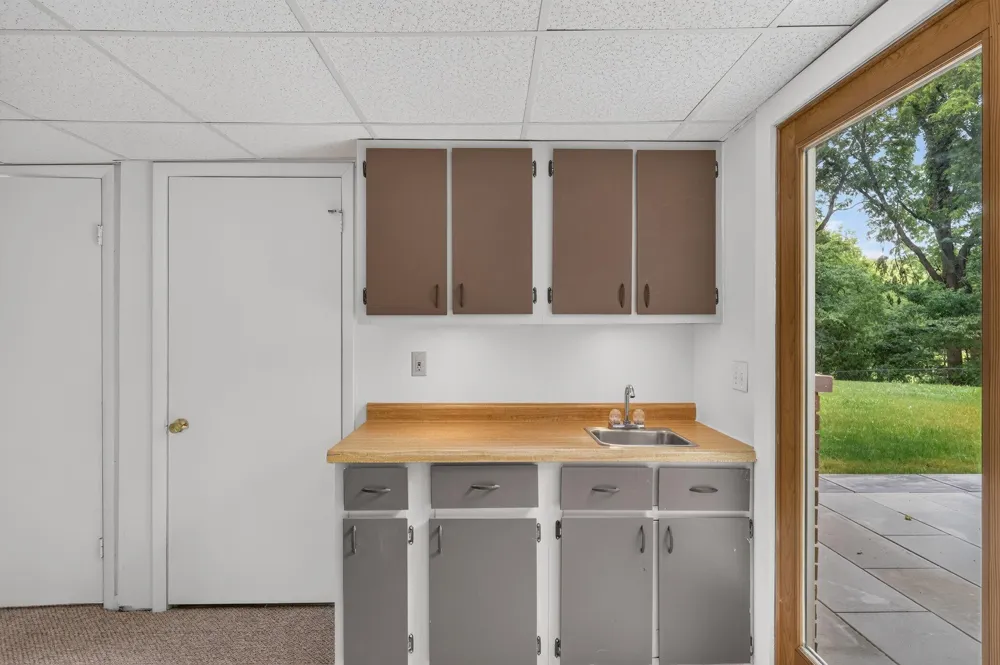 4950 Sparrow Avenue Kalamazoo, MI 49004