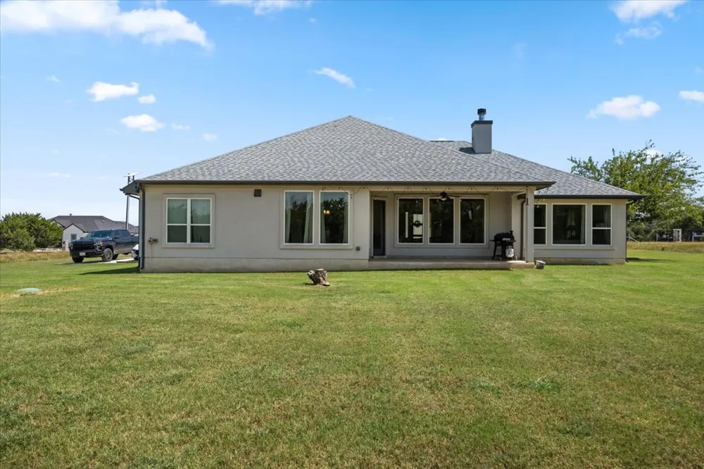 104 Draper Lane Bertram, TX 78605
