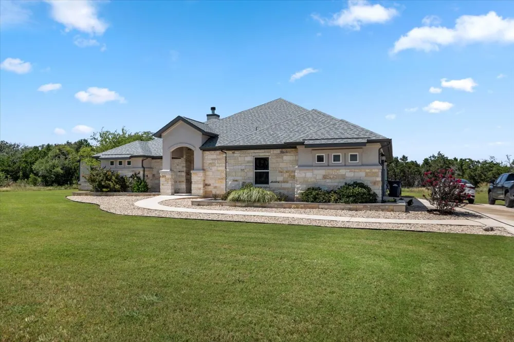 104 Draper Lane Bertram, TX 78605