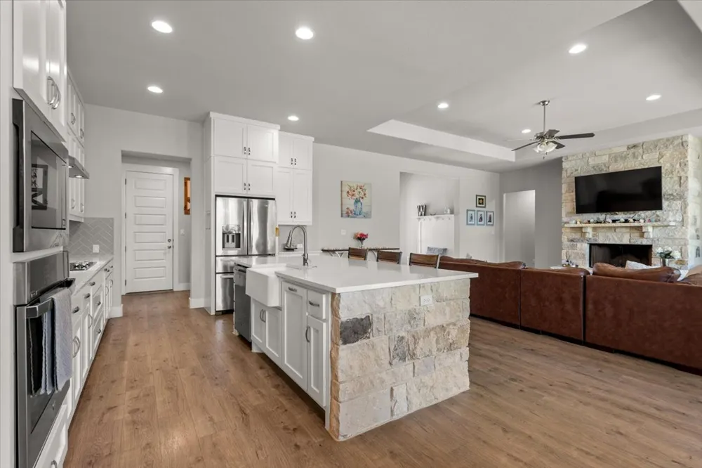 104 Draper Lane Bertram, TX 78605