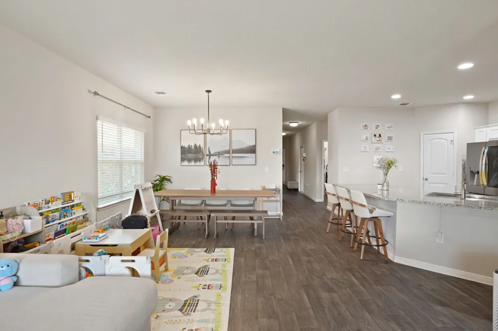 2217 Dickinson Terrace Austin, TX 78754