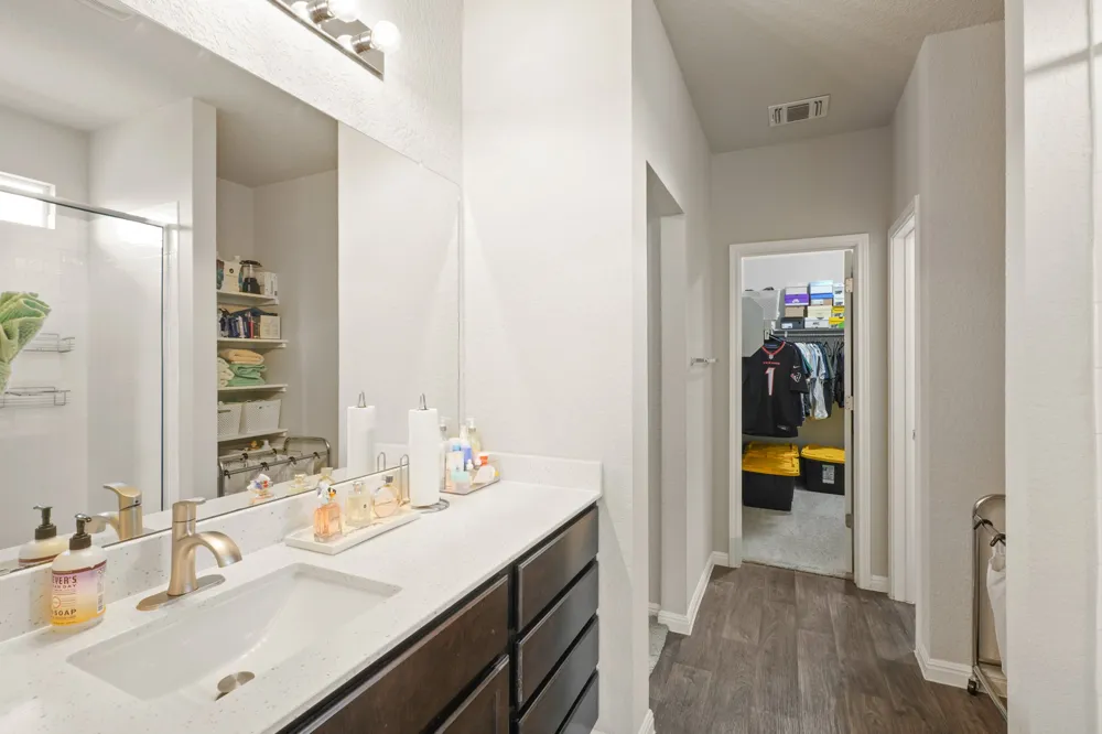 2217 Dickinson Terrace Austin, TX 78754