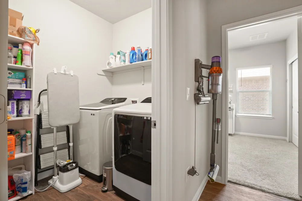 2217 Dickinson Terrace Austin, TX 78754