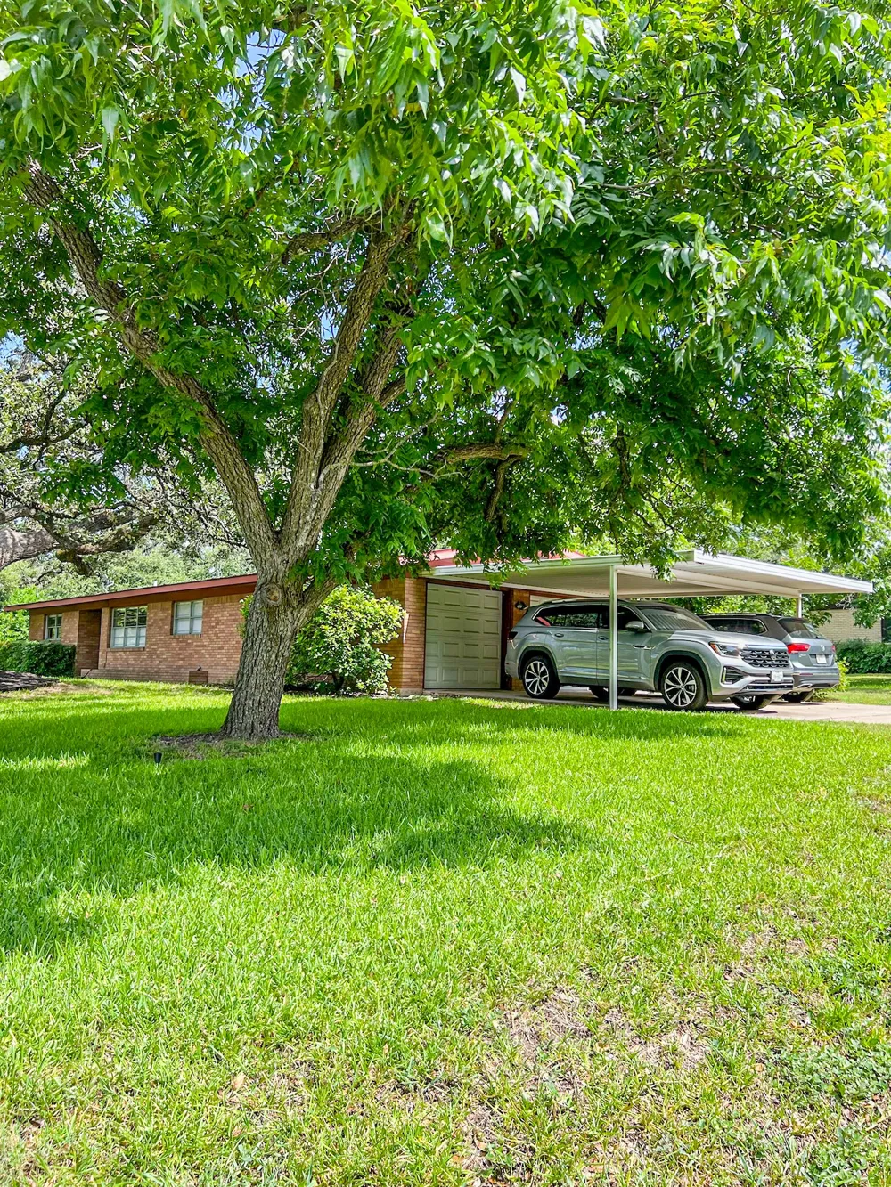 205 W Covington Drive Austin, TX 78753