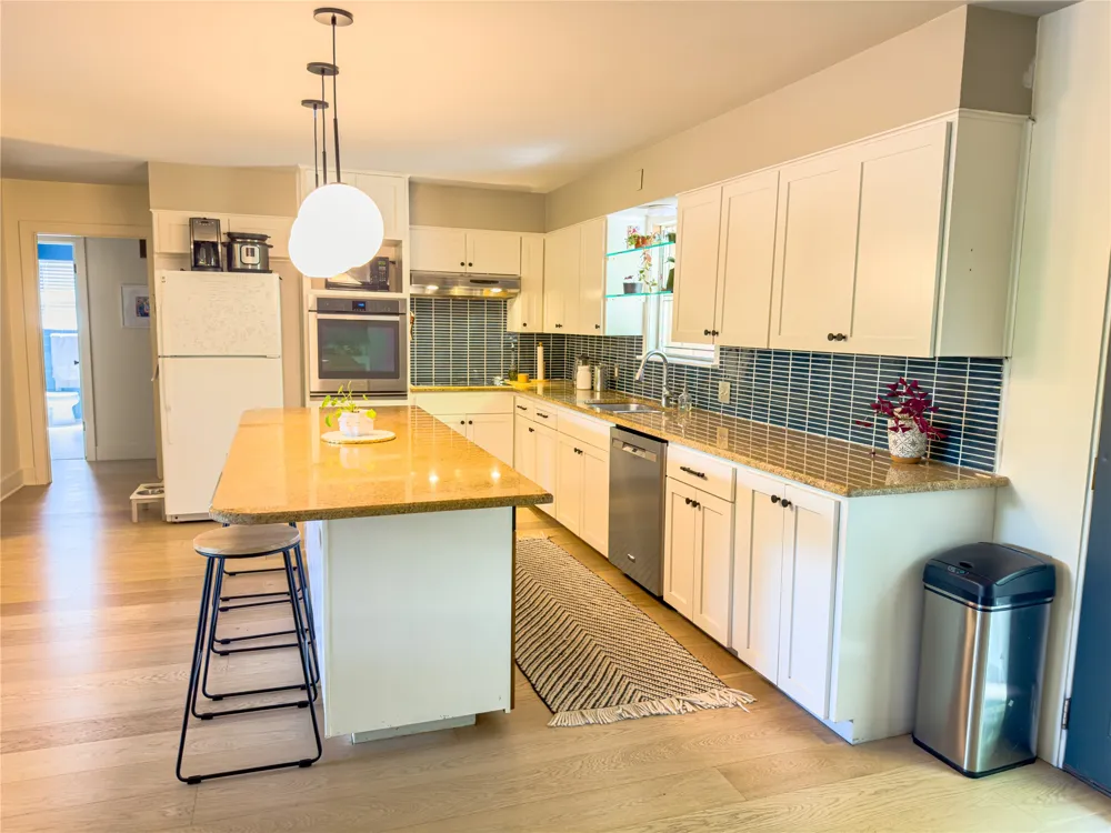 205 W Covington Drive Austin, TX 78753