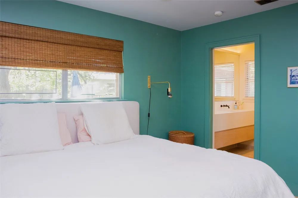 205 W Covington Drive Austin, TX 78753