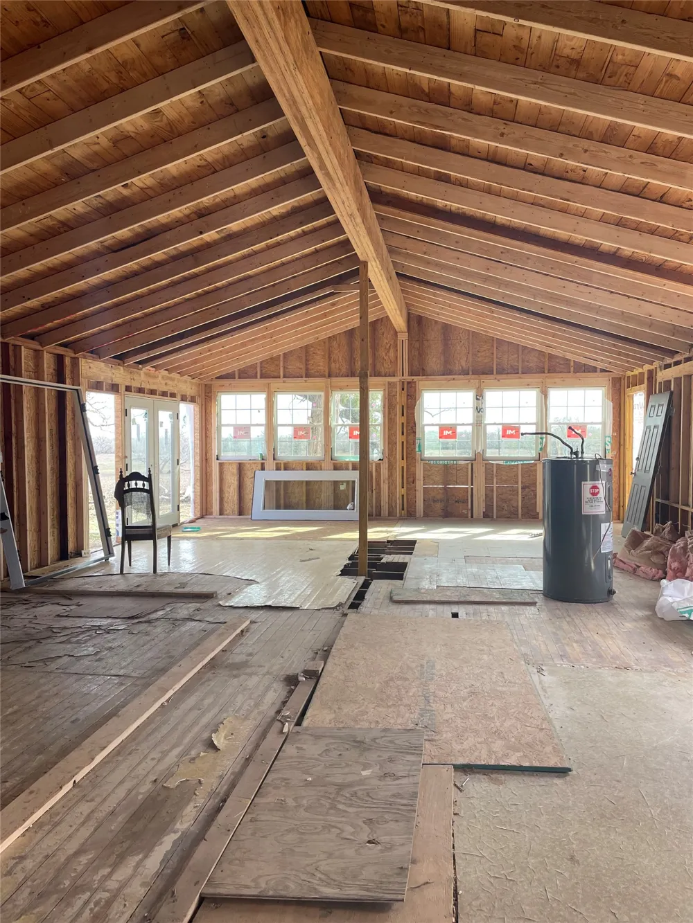 2238 Flash Circle Luling, TX 78648