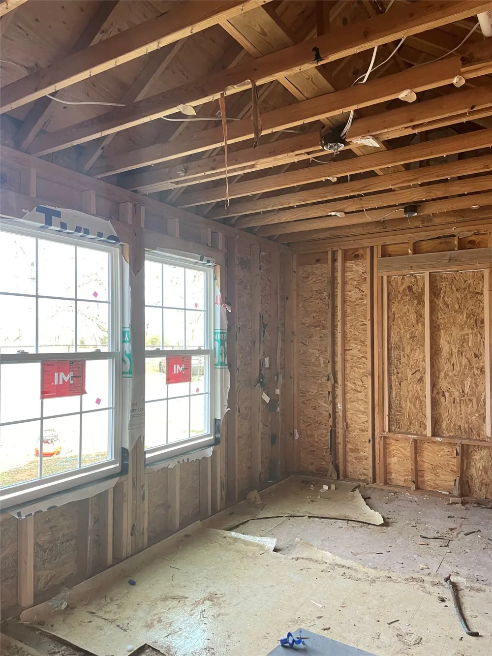 2238 Flash Circle Luling, TX 78648