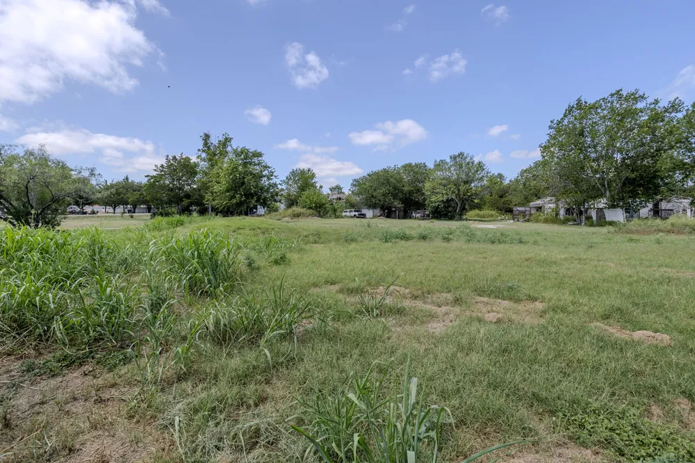 1238 Reata Drive Buda, TX 78610