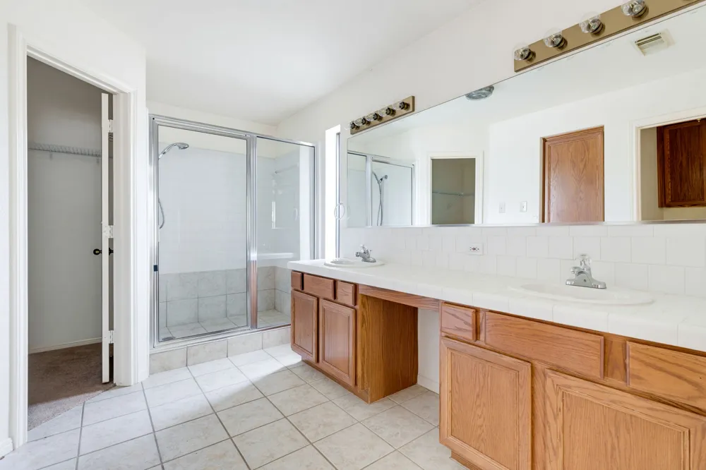 201 River Lake Drive Kingsland, TX 78639