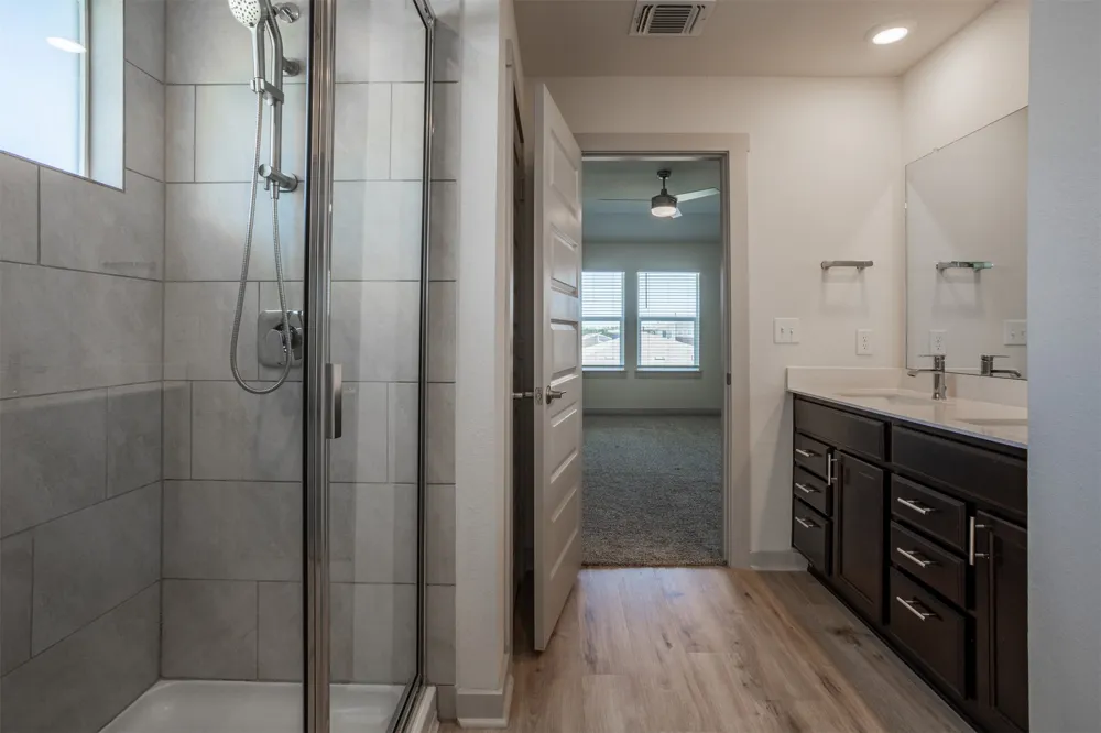 2100 Tucker Lane Austin, TX 78754