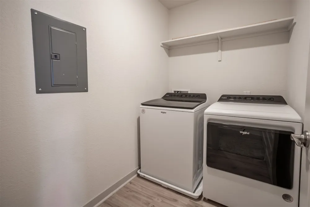 2100 Tucker Lane Austin, TX 78754