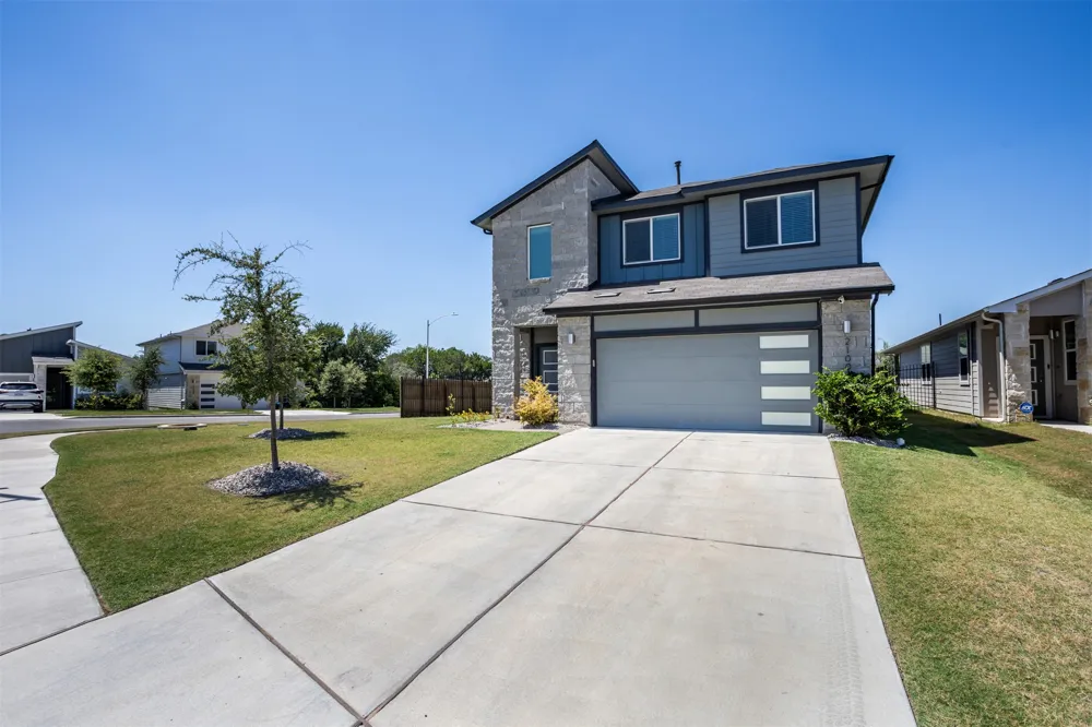 2100 Tucker Lane Austin, TX 78754