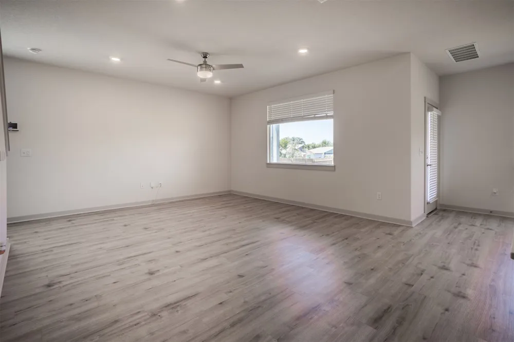 2100 Tucker Lane Austin, TX 78754
