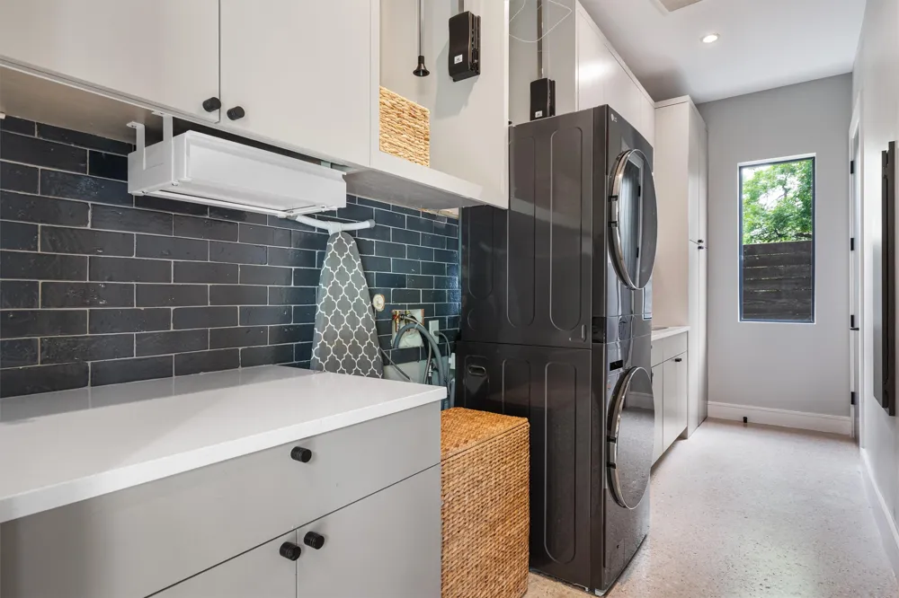1175 San Bernard Street Austin, TX 78702