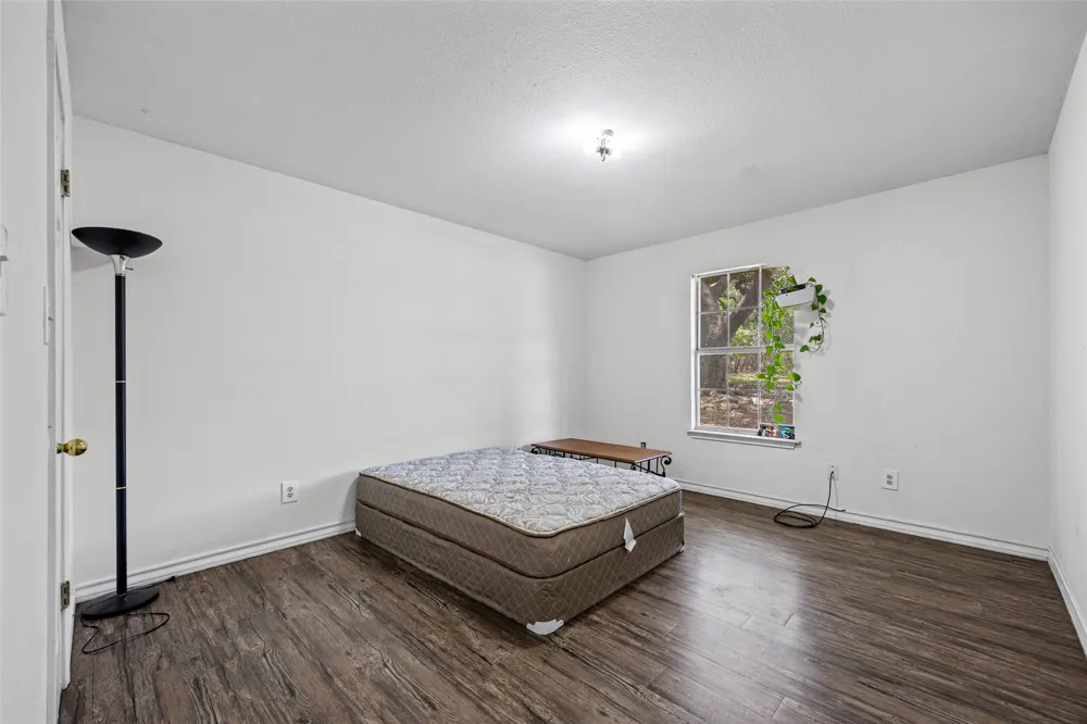 6843 S Lakewood Drive Georgetown, TX 78633