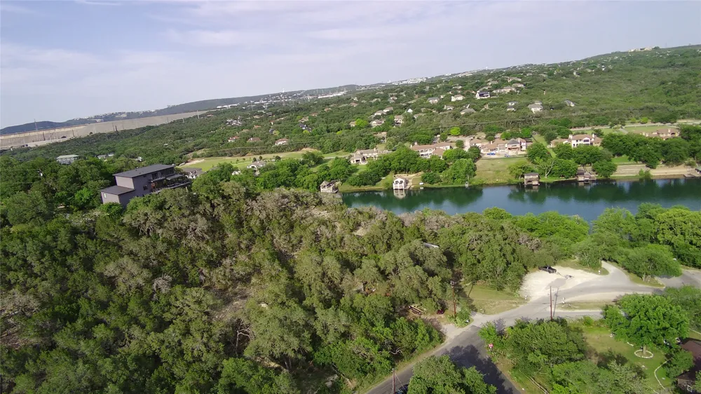 2717 Long Bow Trail Austin, TX 78734