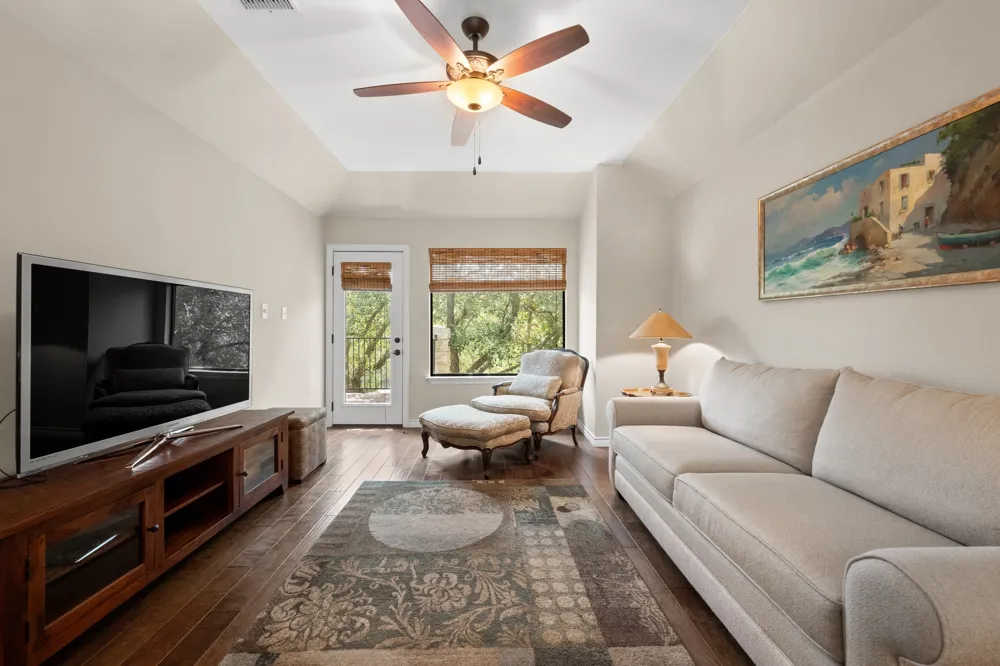 412 Eagle Lakeway, TX 78734