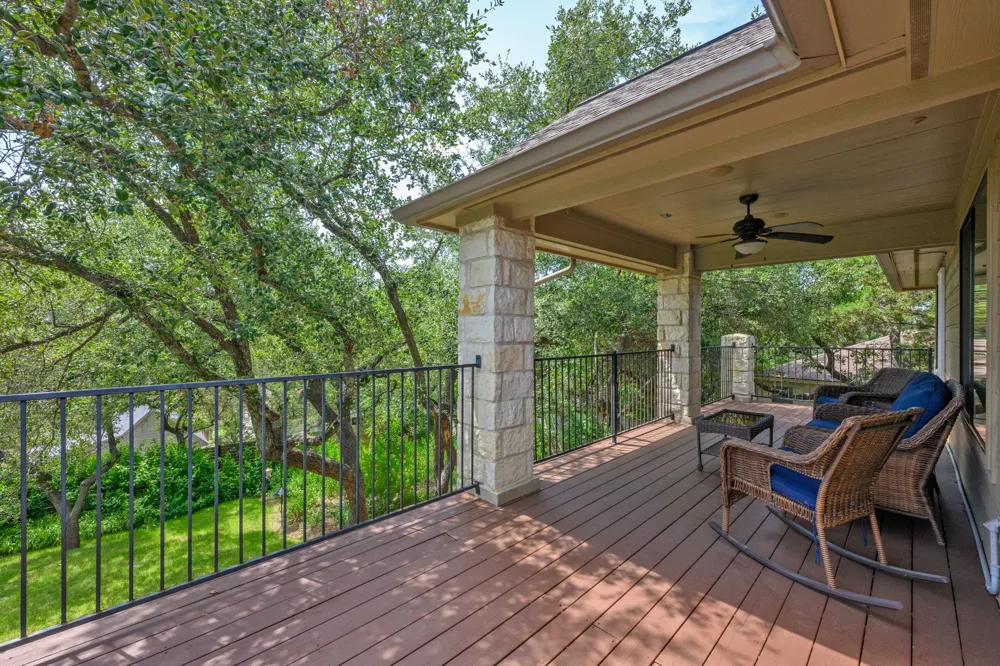 412 Eagle Lakeway, TX 78734