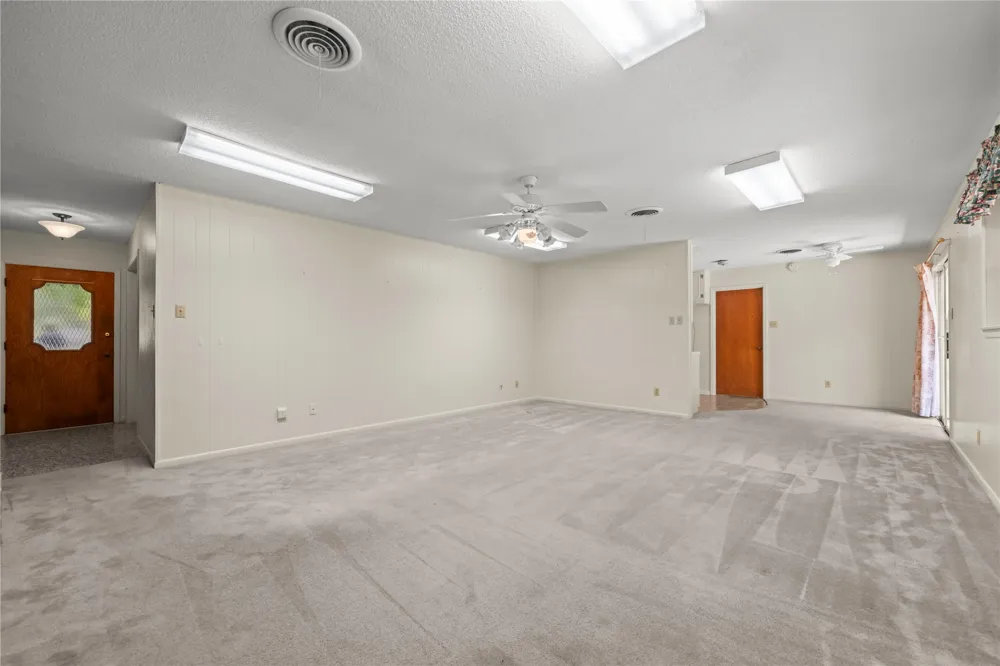 12 W Killen Lane Temple, TX 76501