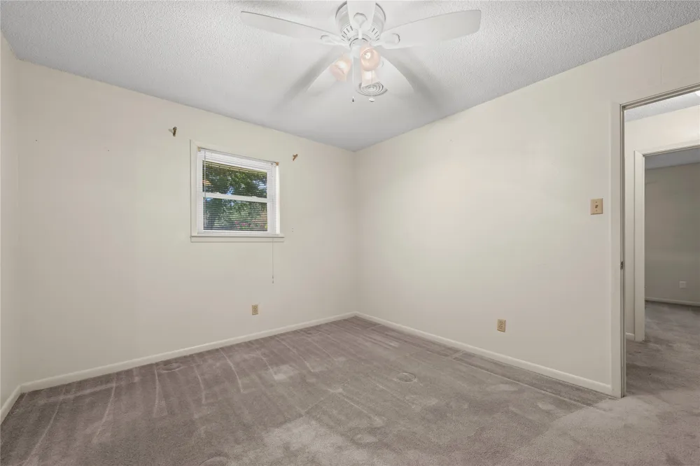 12 W Killen Lane Temple, TX 76501