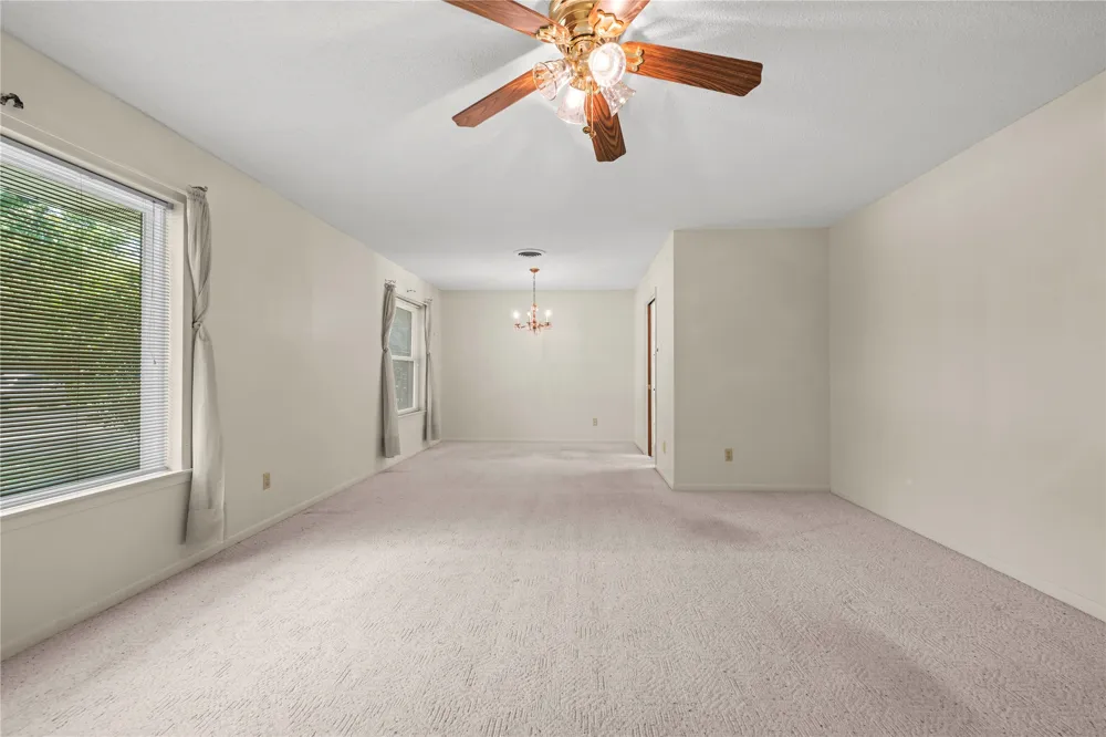 12 W Killen Lane Temple, TX 76501