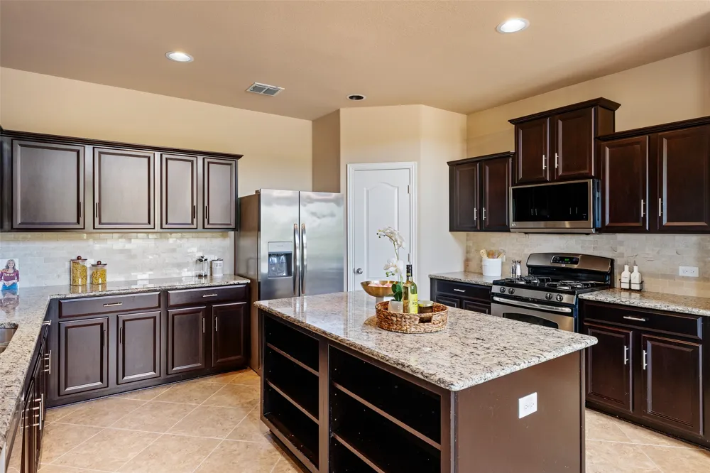 746 Easton Drive San Marcos, TX 78666