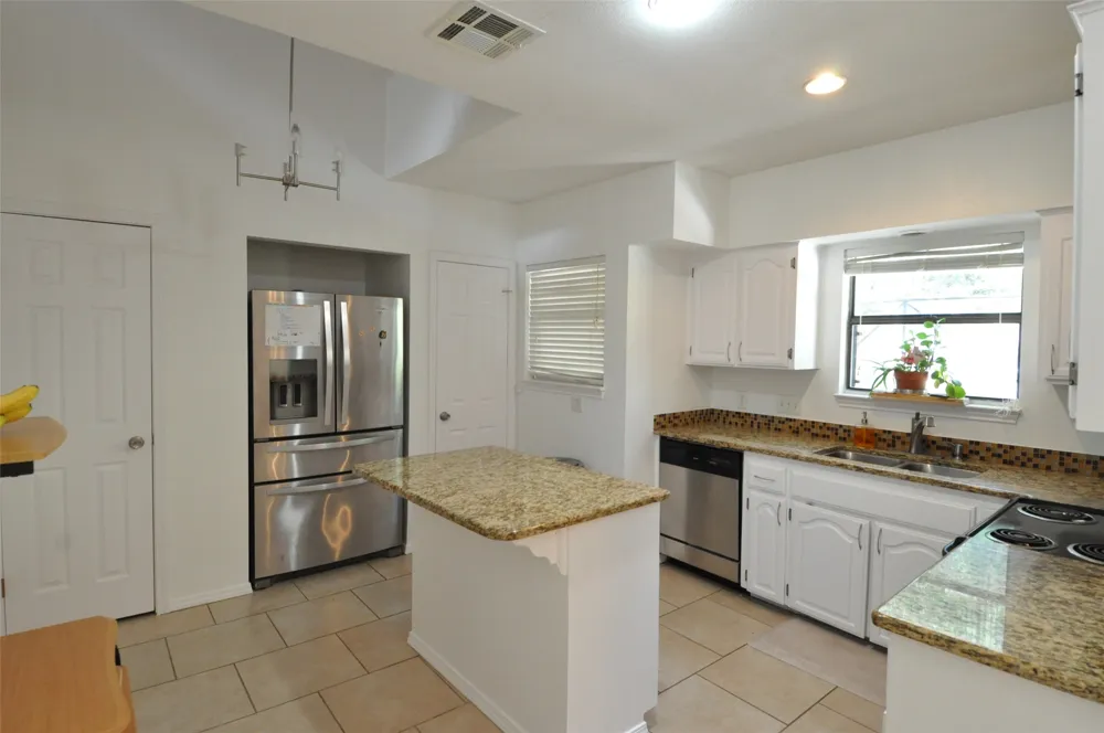 9902 Talleyran Drive Austin, TX 78750