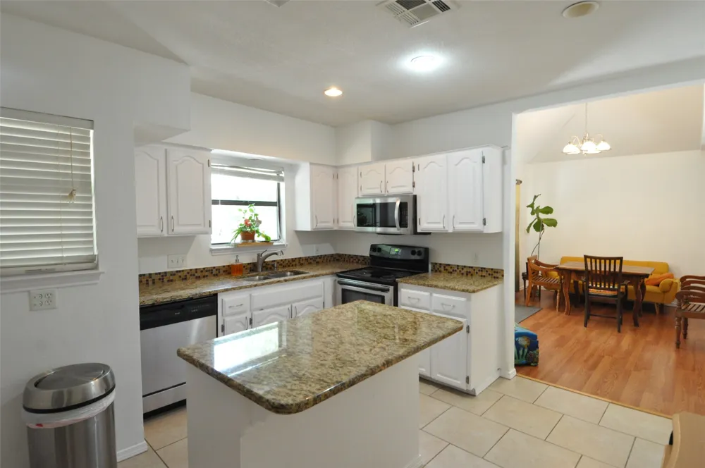 9902 Talleyran Drive Austin, TX 78750
