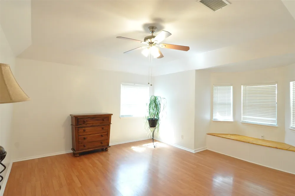 9902 Talleyran Drive Austin, TX 78750