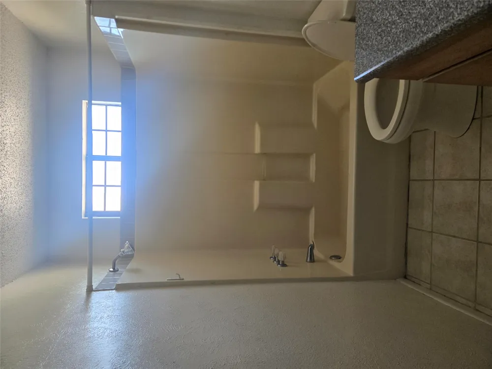12257 E Fm 1431 Marble Falls, TX 78654