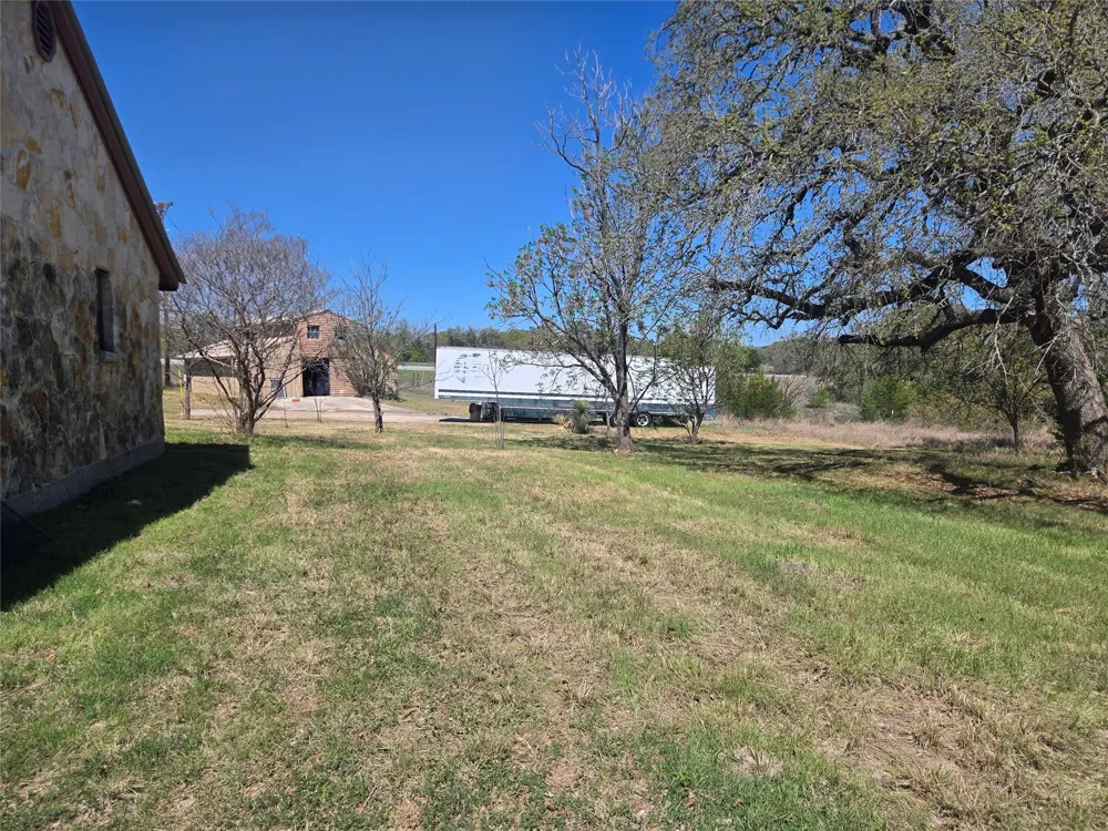 12257 E Fm 1431 Marble Falls, TX 78654