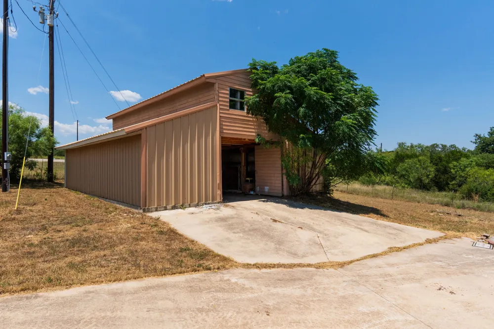 12257 E Fm 1431 Marble Falls, TX 78654