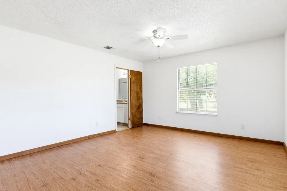 12257 E Fm 1431 Marble Falls, TX 78654