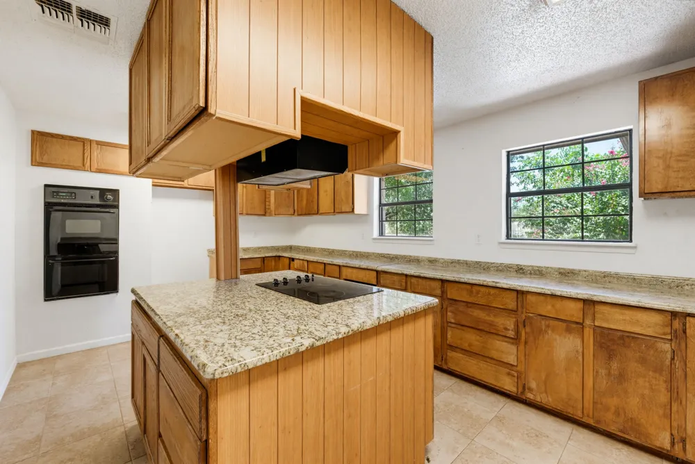 12257 E Fm 1431 Marble Falls, TX 78654