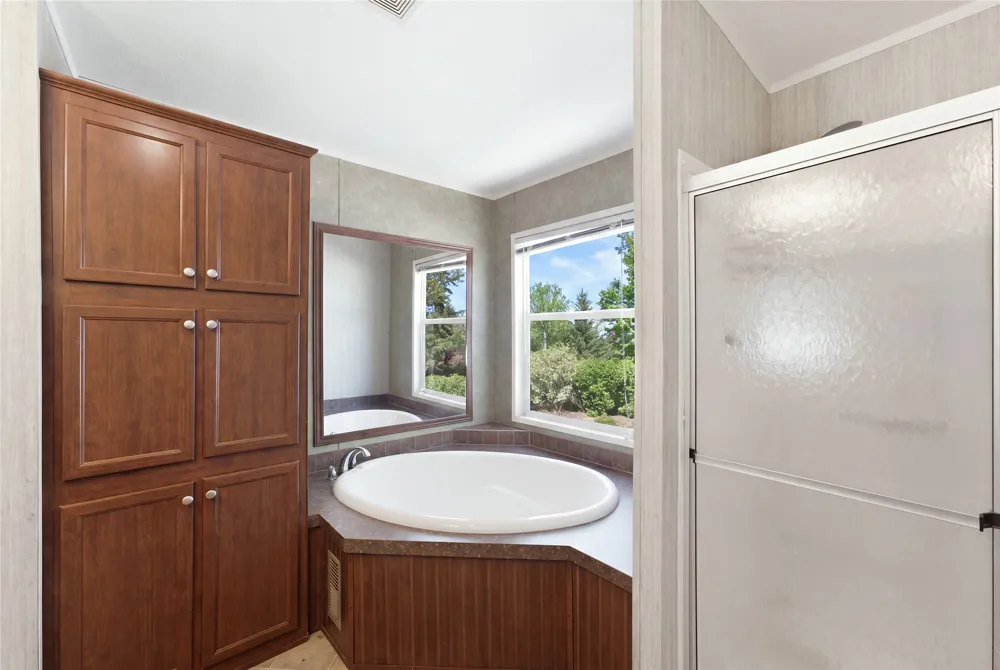 424 Ellinger Road La Grange, TX 78945