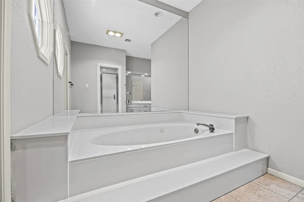 114 Paragon Court Lakeway, TX 78734