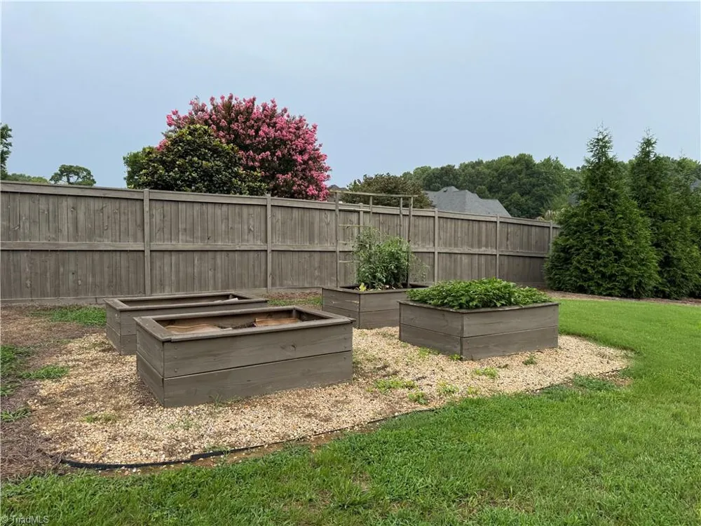 254 Raspberry Ridge Drive Clemmons, NC 27012