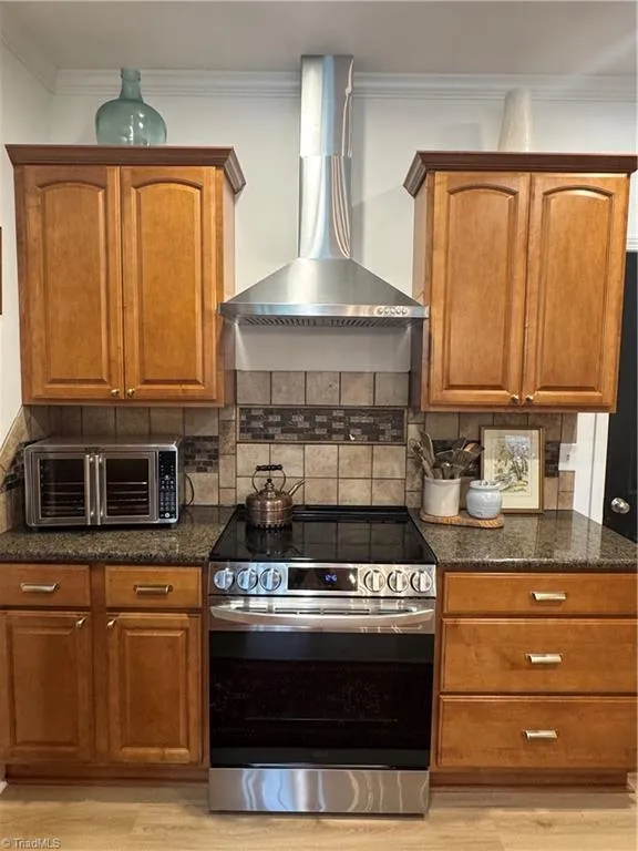 254 Raspberry Ridge Drive Clemmons, NC 27012