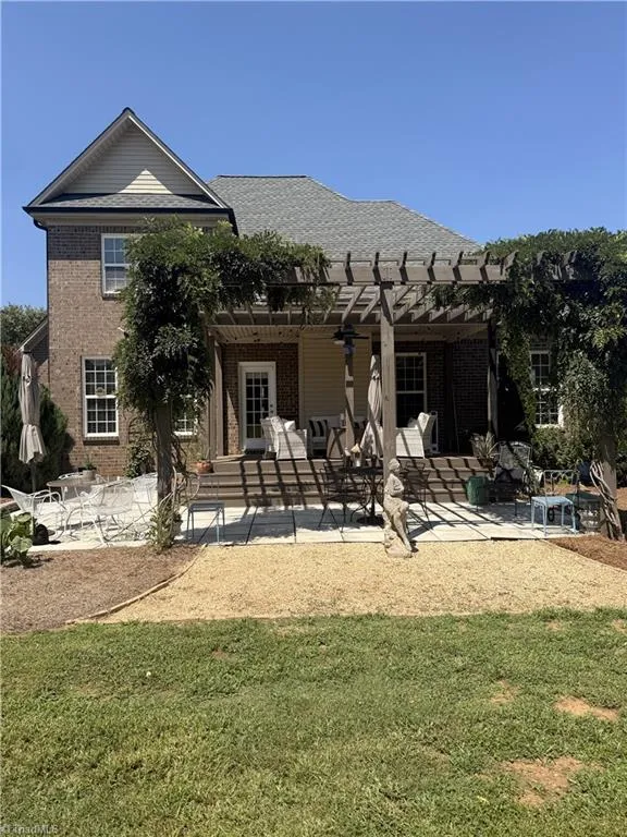 254 Raspberry Ridge Drive Clemmons, NC 27012