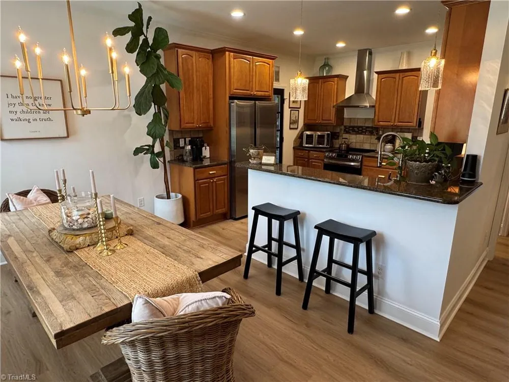 254 Raspberry Ridge Drive Clemmons, NC 27012