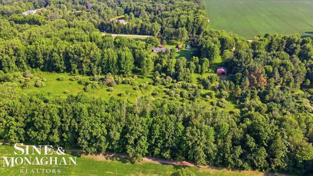 7665 Metcalf Road Kenockee Township, MI 48006