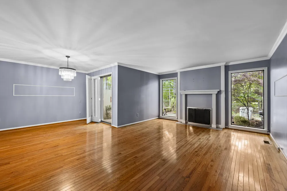 1189 Glenpointe Court Bloomfield Charter Township, MI 48304