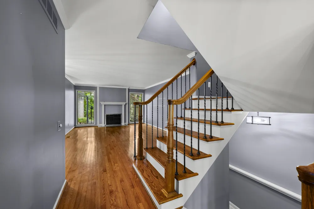 1189 Glenpointe Court Bloomfield Charter Township, MI 48304