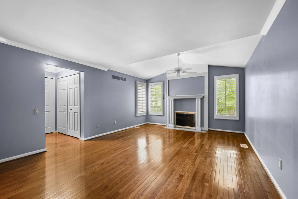 1189 Glenpointe Court Bloomfield Charter Township, MI 48304